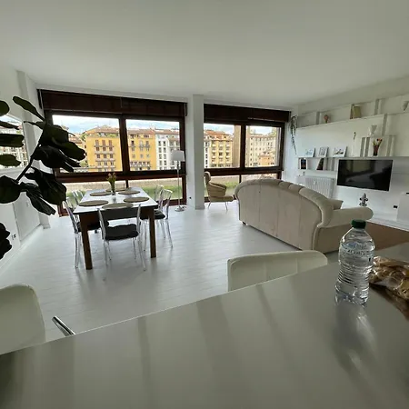 Ponte Vecchio Vista -floating On The Arno- Apartamento Florencia